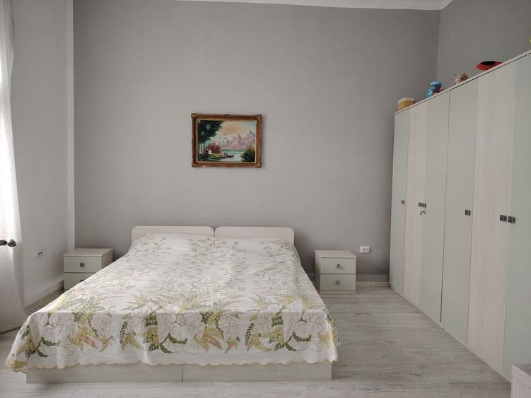 Casă cu 3 camere în Ghioroc