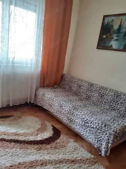 Apartament cu 2 camere semidecomandat în Simeria