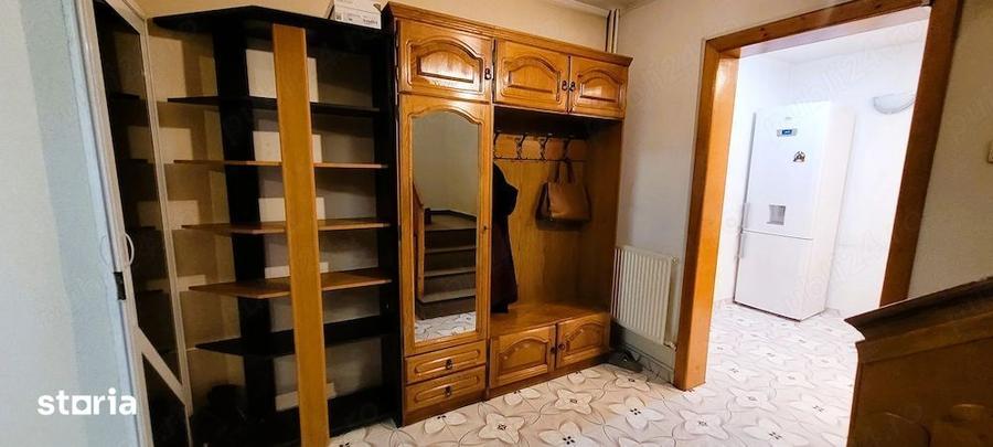 Apartament cu 5 camere decomandat, mobilat în Militari