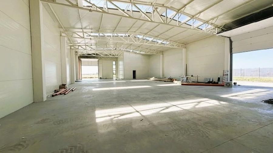 Spațiu comercial, de 590 mp, în Central