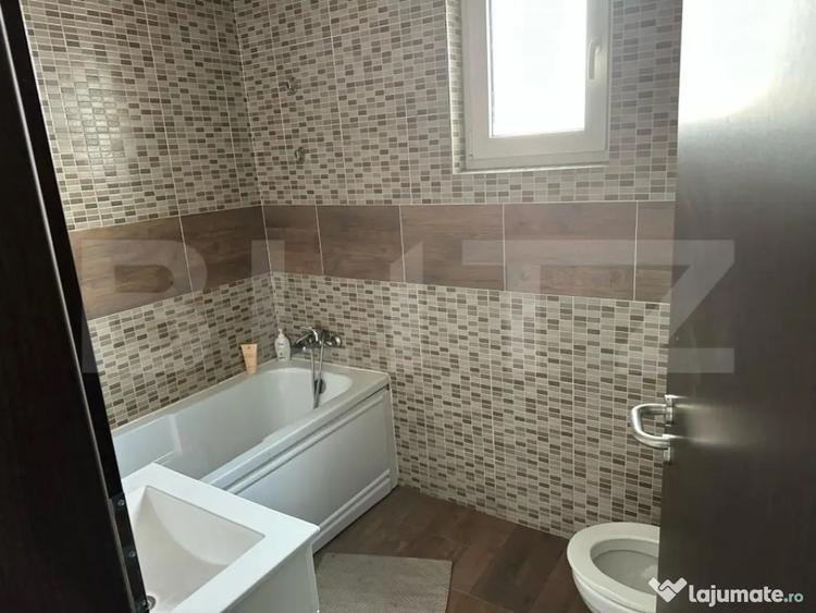 Apartament cu 3 camere semidecomandat, mobilat în Viișoara