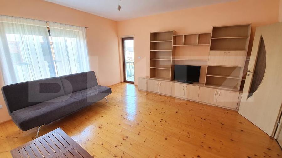Apartament cu 3 camere decomandat, mobilat în Giroc