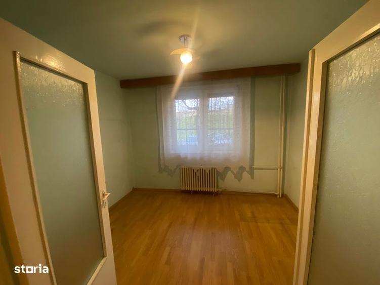 Apartament cu 3 camere decomandat în Rogerius