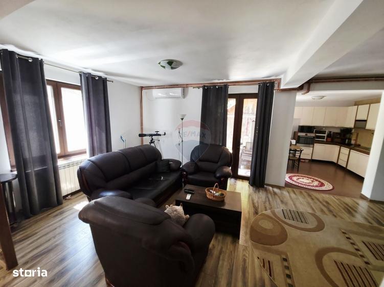 Casă cu 3 camere în Ștefan cel Mare