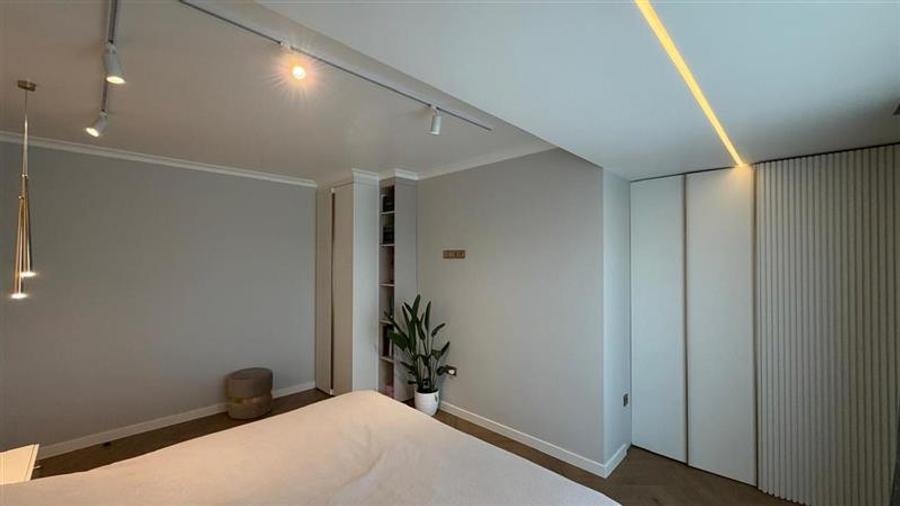 Apartament cu 3 camere circular, mobilat în Florești