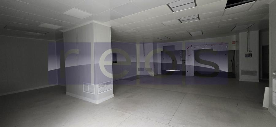 Spațiu comercial, de 3,000 mp, în Mihai Bravu