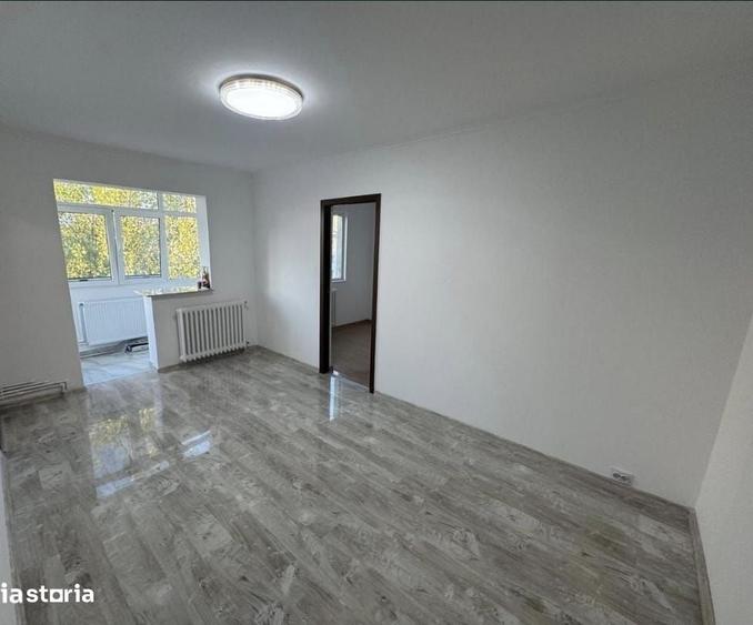 Apartament cu 3 camere în Alexandru cel Bun