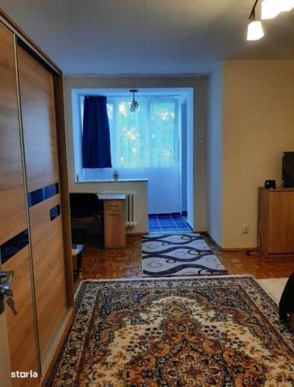 Garsonieră decomandată în Rahova