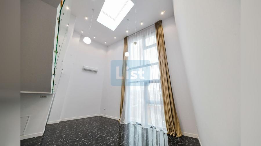 Apartament cu 5 camere semidecomandat în Gheorgheni