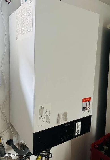Casă cu 3 camere cu Teren 1994 Mp în Central