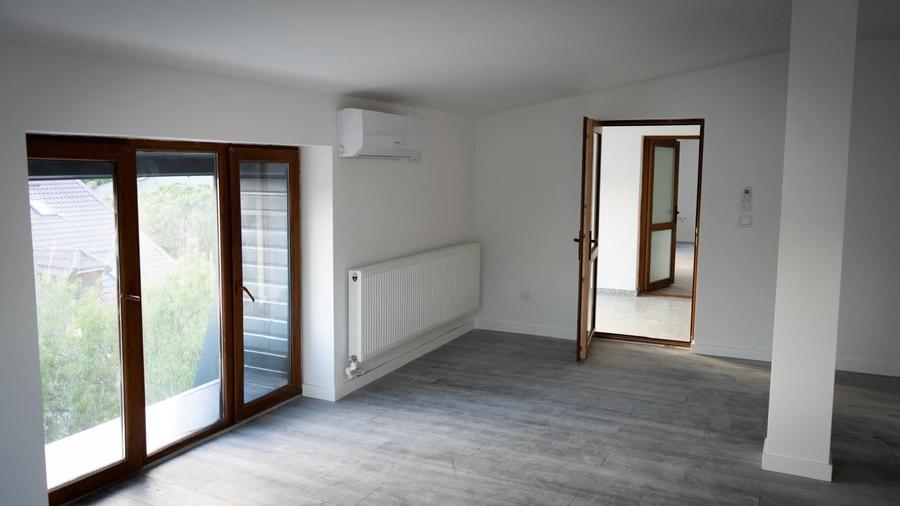 Casă cu 4 camere cu Teren 100 Mp în Timpuri Noi