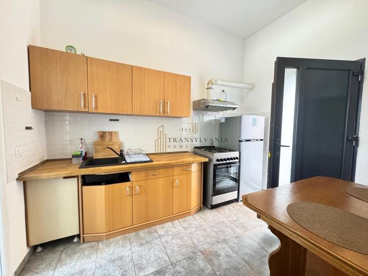 Apartament cu 2 camere semidecomandat în Ultracentral
