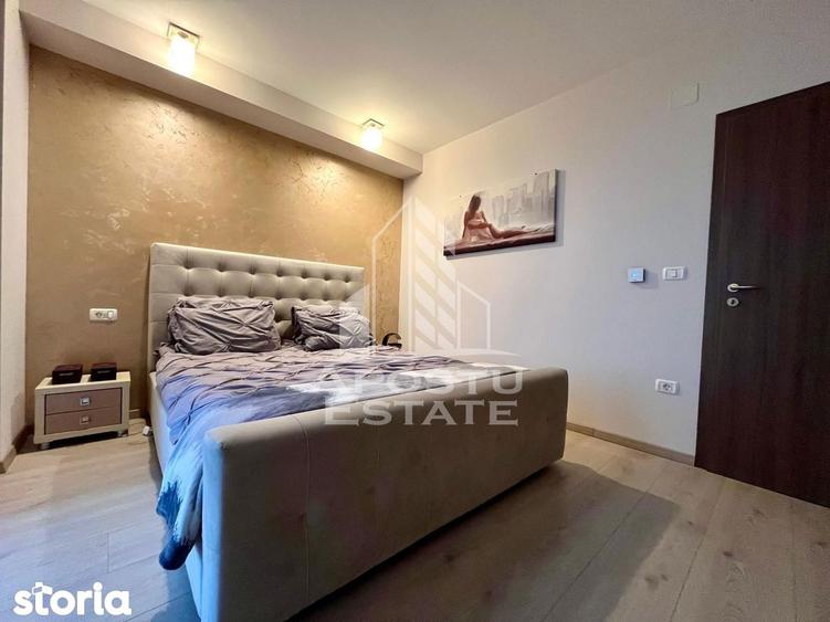 Apartament cu 2 camere semidecomandat, mobilat în Soarelui