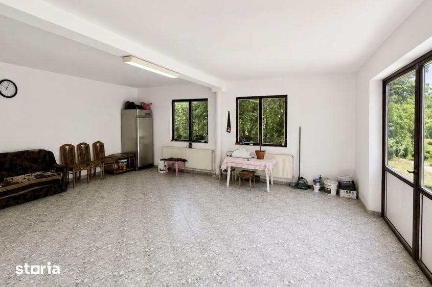 Casă cu 3 camere cu Teren 3000 Mp în Giroc