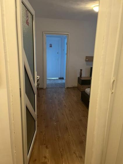 Apartament cu 2 camere semidecomandat, mobilat în Brazda lui Novac