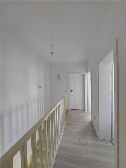 Duplex cu 4 camere cu Canalizare în Vladimirescu