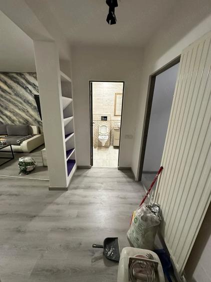Apartament cu 2 camere decomandat în Florești