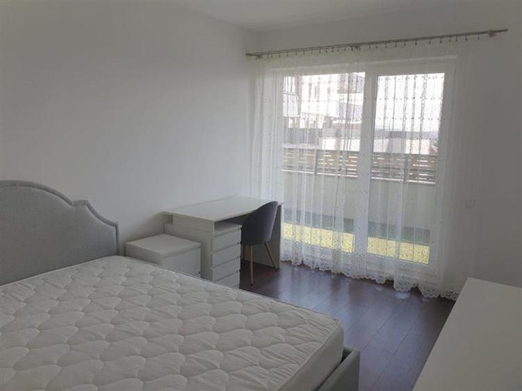 Penthouse cu 4 camere circular, mobilat în Mărăști