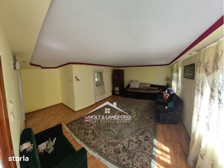 Casă cu 3 camere cu Teren 500 Mp în Central