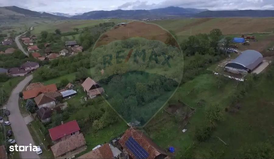 Casă cu 2 camere cu Teren 1102 Mp în Agăș