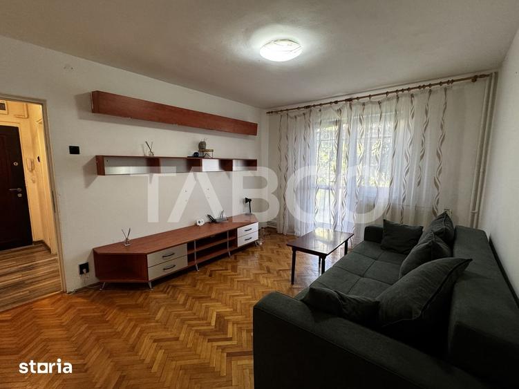 Apartament cu 2 camere semidecomandat, mobilat în Mihai Viteazul