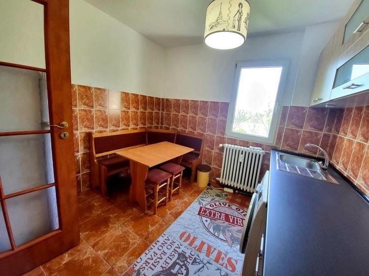 Apartament cu 2 camere - Zona Podu Ros - 6