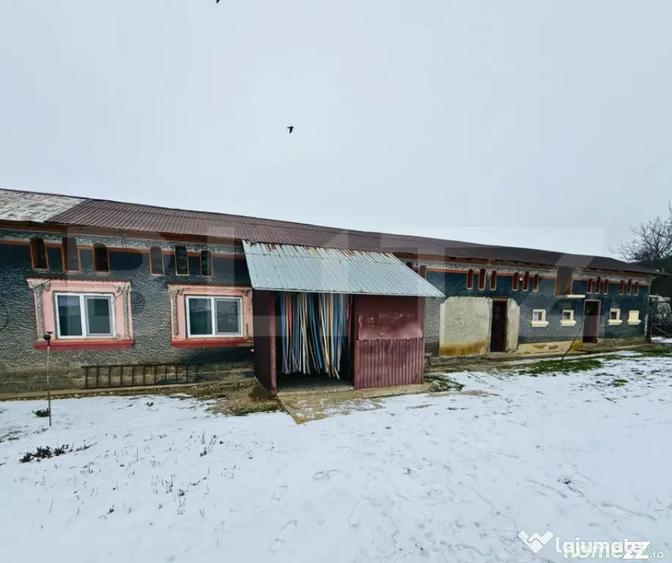 Casă cu 3 camere cu Teren 1948 Mp în Central
