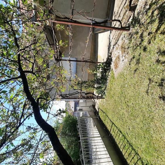 Casă cu 3 camere cu Teren 1350 Mp în Sărmașu