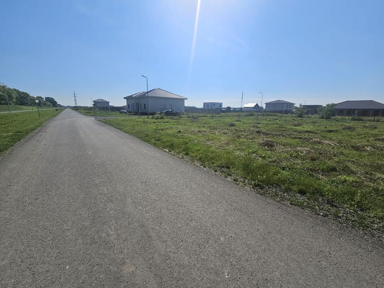 Teren Construcții intravilan de 1164 mp, în Ghiroda