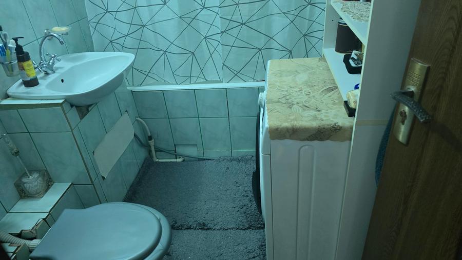 Apartament cu 2 camere decomandat în Liliacului