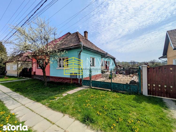 Casă cu 2 camere nedecomandat cu Canalizare în Păsăreni