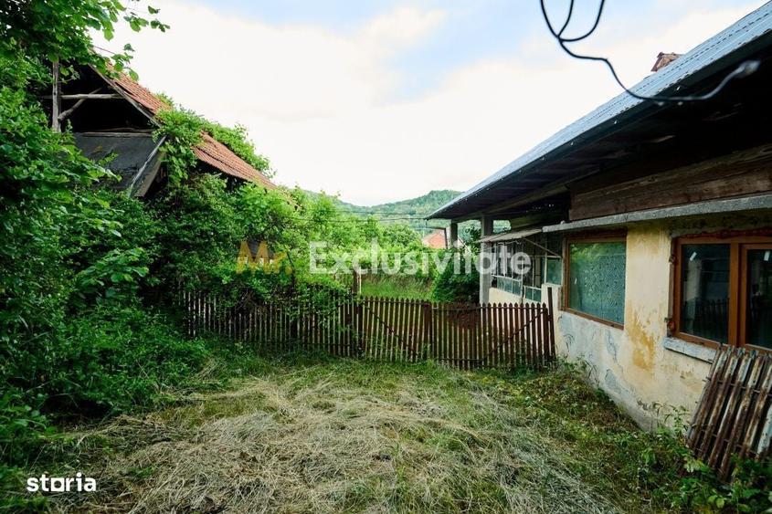 Casă cu 3 camere în Aluniș