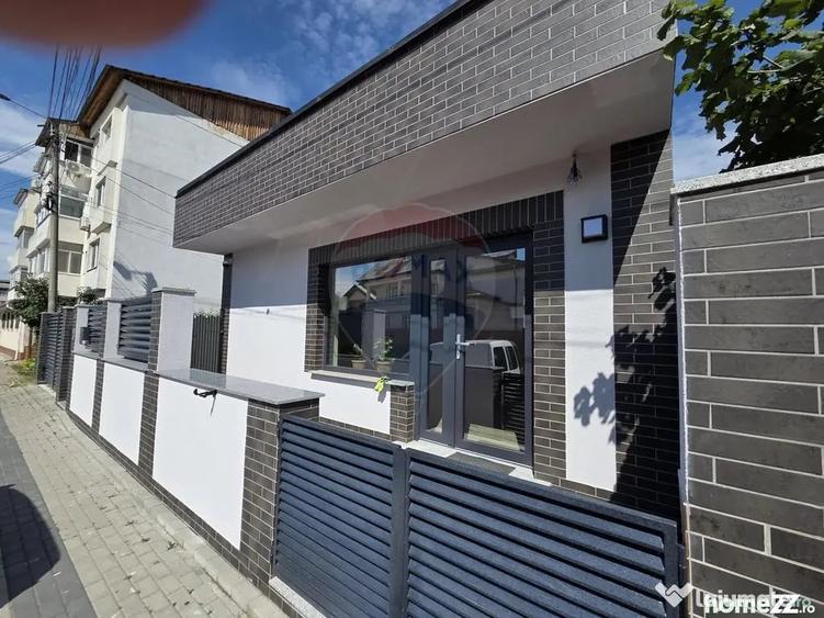 Spațiu comercial, de 40 mp, în Central