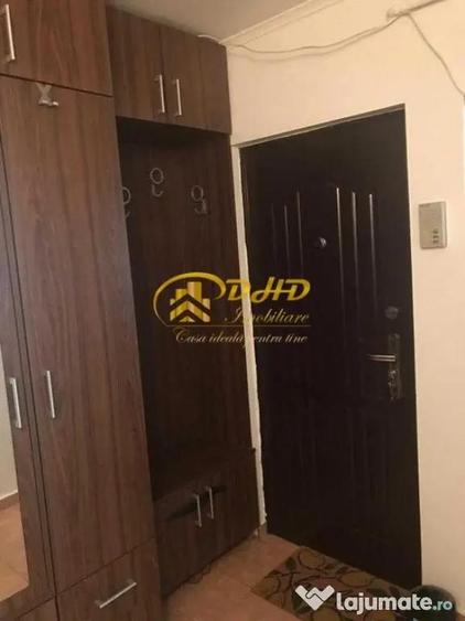 Apartament cu 2 camere decomandat în Nicolina