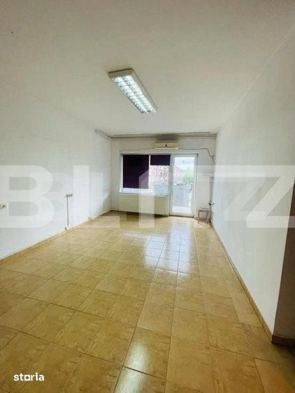 Spațiu comercial, de 44 mp, în Florești