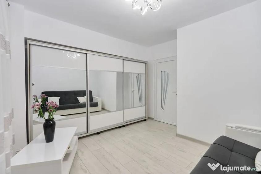 Garsonieră decomandată în Prundu