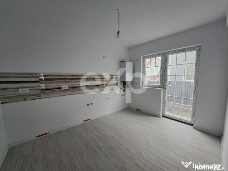 Casă cu 4 camere cu Teren 2500 Mp în Trivale