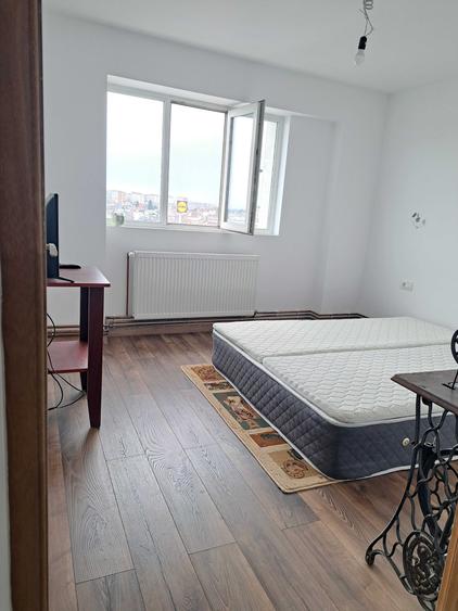 Apartament cu 2 camere decomandat în Ultracentral