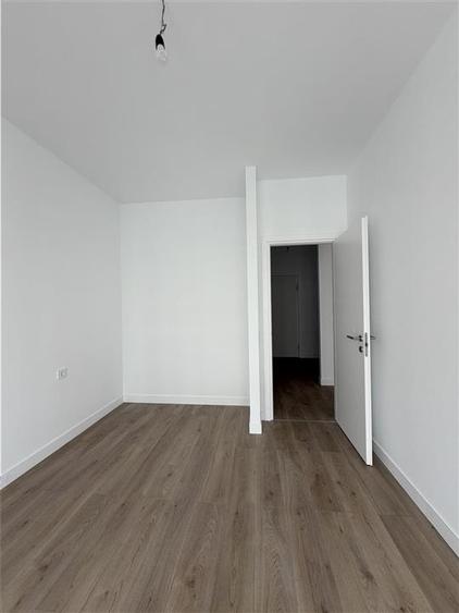 Apartament cu 2 camere decomandat în Baza 3
