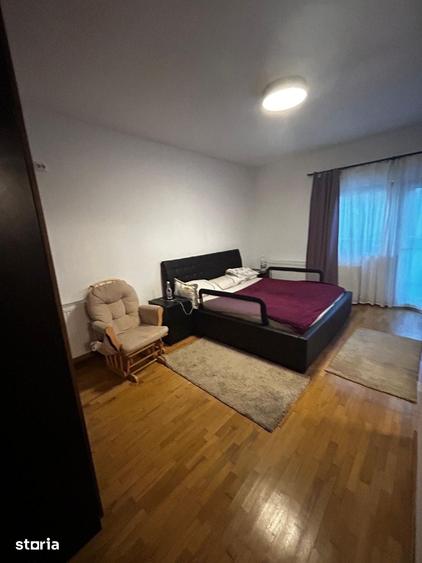 Casă cu 6 camere cu Teren 469 Mp în Băneasa