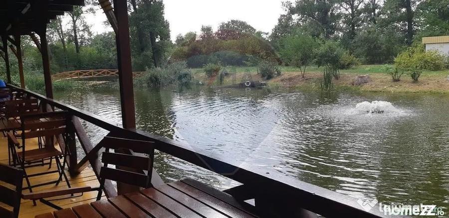 Spațiu comercial, de 1,700 mp, în Obrejița