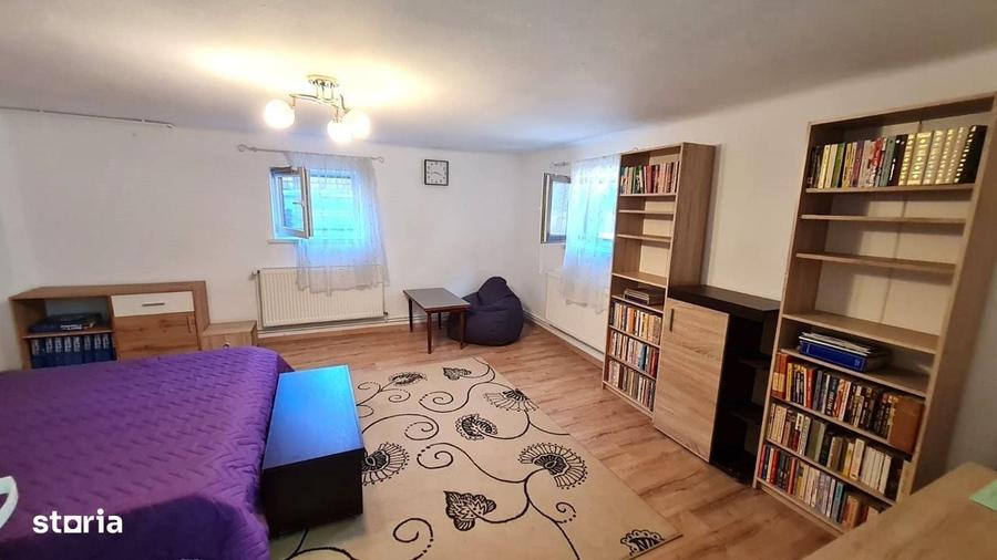 Apartament cu 3 camere în Sub Arini