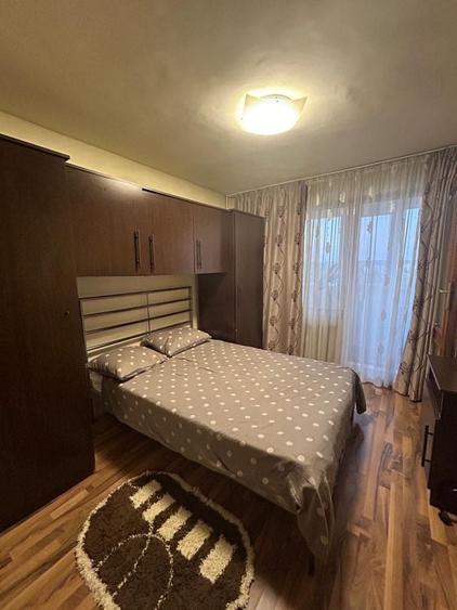 Apartament cu 3 camere decomandat în Iosia