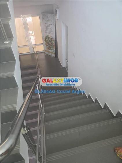 Birou, de 145 mp, în Central