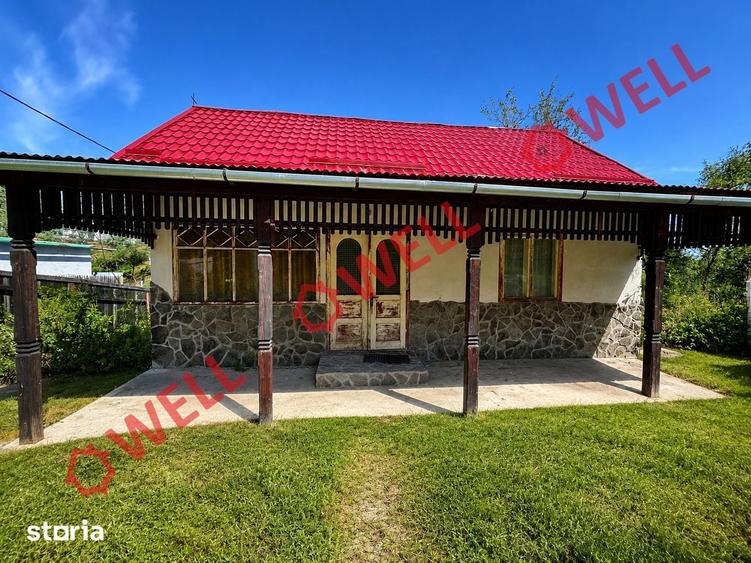 Casă cu Teren 800 Mp în Poian