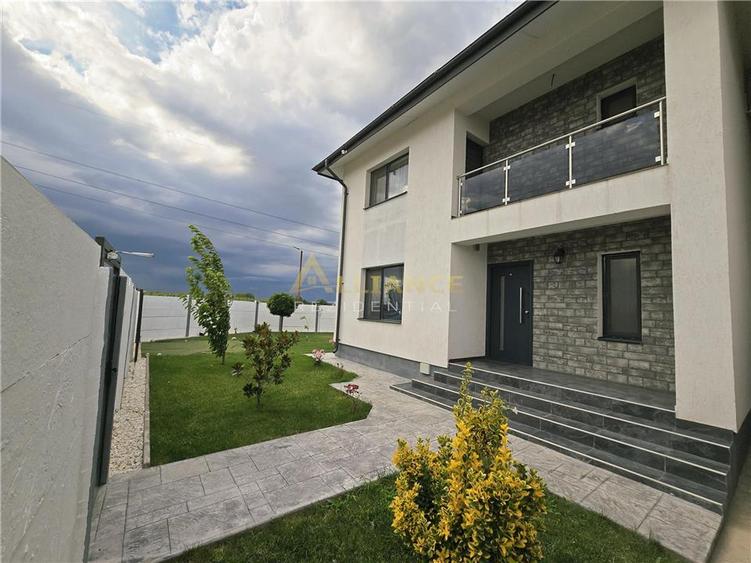 Casă cu 4 camere cu Teren 510 Mp în Berceni