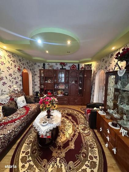 Apartament cu 3 camere în Central