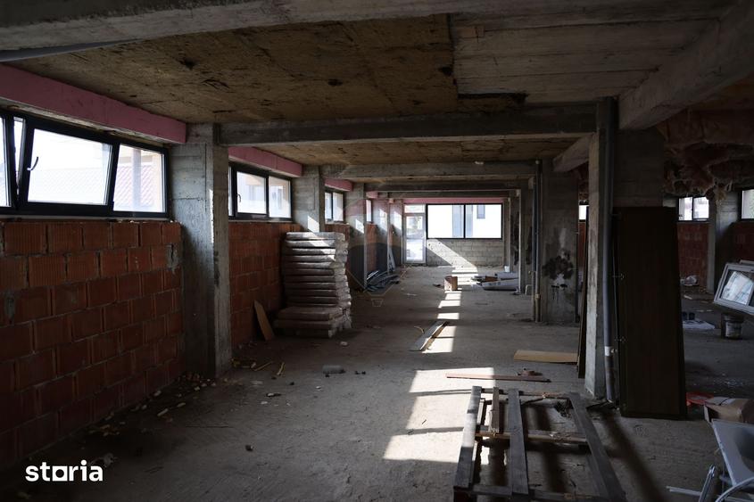 Spațiu comercial, de 317 mp, în Ipotești