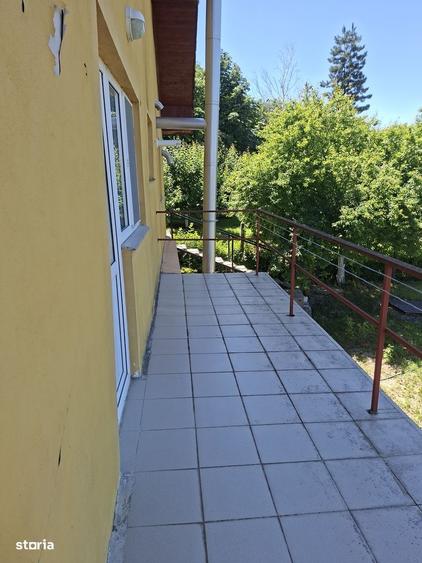 Casă cu 3 camere cu Teren 1064 Mp în Pielești