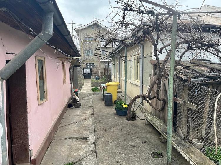Casă cu Teren 1007 Mp în Central